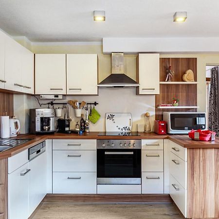 Ferienwohnung Galerie Kaiser Mayrhofen Zewnętrze zdjęcie