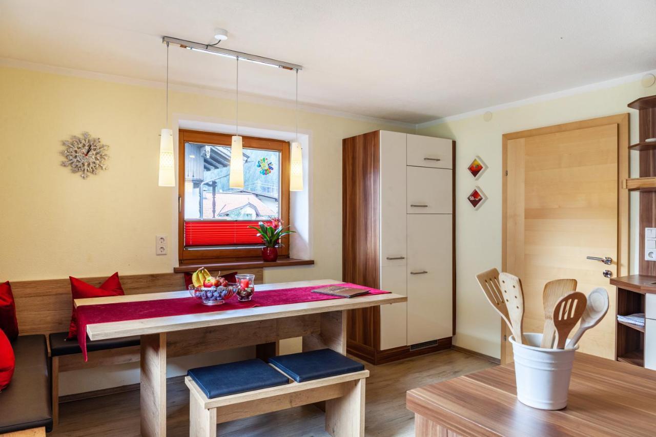 Ferienwohnung Galerie Kaiser Mayrhofen Zewnętrze zdjęcie