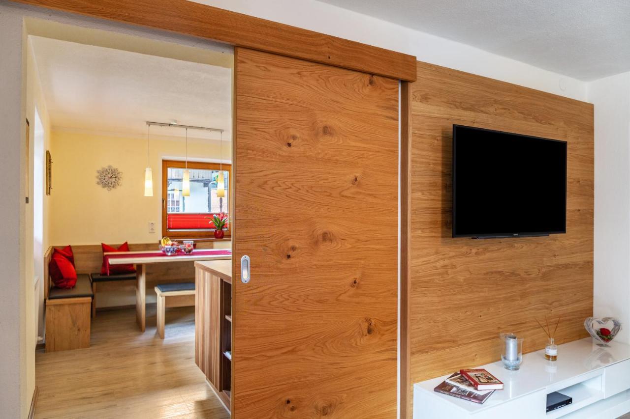 Ferienwohnung Galerie Kaiser Mayrhofen Zewnętrze zdjęcie