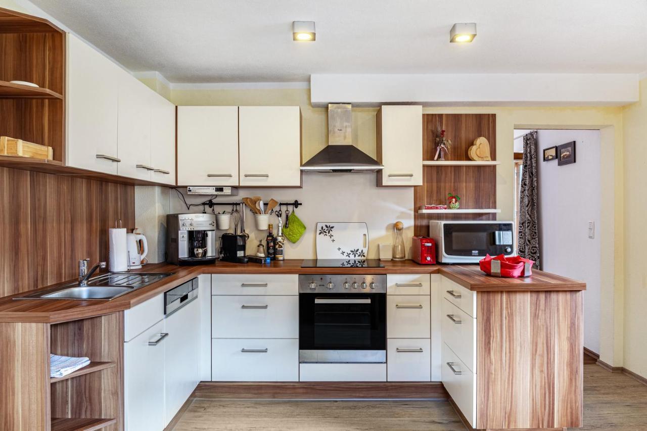 Ferienwohnung Galerie Kaiser Mayrhofen Zewnętrze zdjęcie